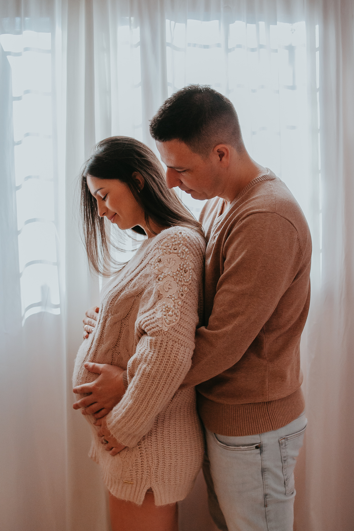 FOTÓGRAFO, GESTANTE, SESSÃO FOTOGRAFICA DE GESTANTE, GRÁVIDA, NOVO HAMBURGO, PATRICIA LOPES, SÃO LEOPOLDO, ENSAIO EM CASA
