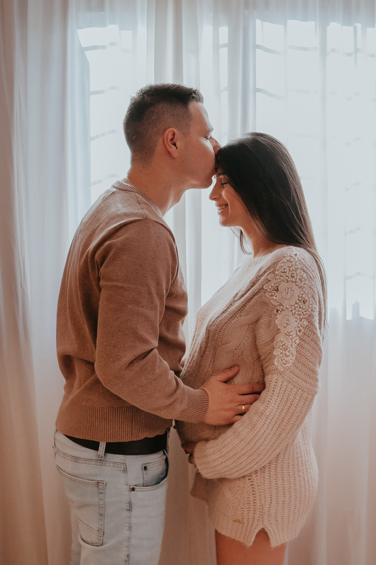 FOTÓGRAFO, GESTANTE, SESSÃO FOTOGRAFICA DE GESTANTE, GRÁVIDA, NOVO HAMBURGO, PATRICIA LOPES, SÃO LEOPOLDO, ENSAIO EM CASA
