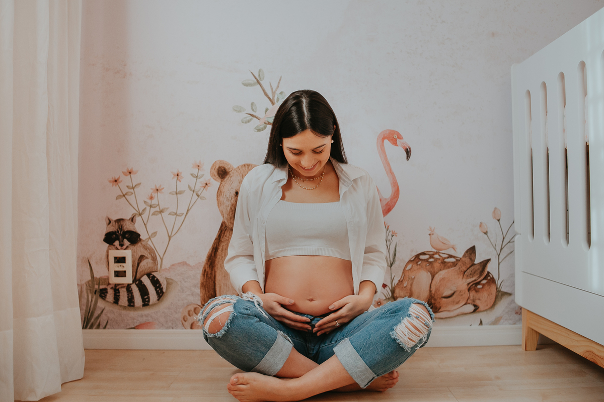 FOTÓGRAFO, GESTANTE, SESSÃO FOTOGRAFICA DE GESTANTE, GRÁVIDA, NOVO HAMBURGO, PATRICIA LOPES, SÃO LEOPOLDO, ENSAIO EM CASA
