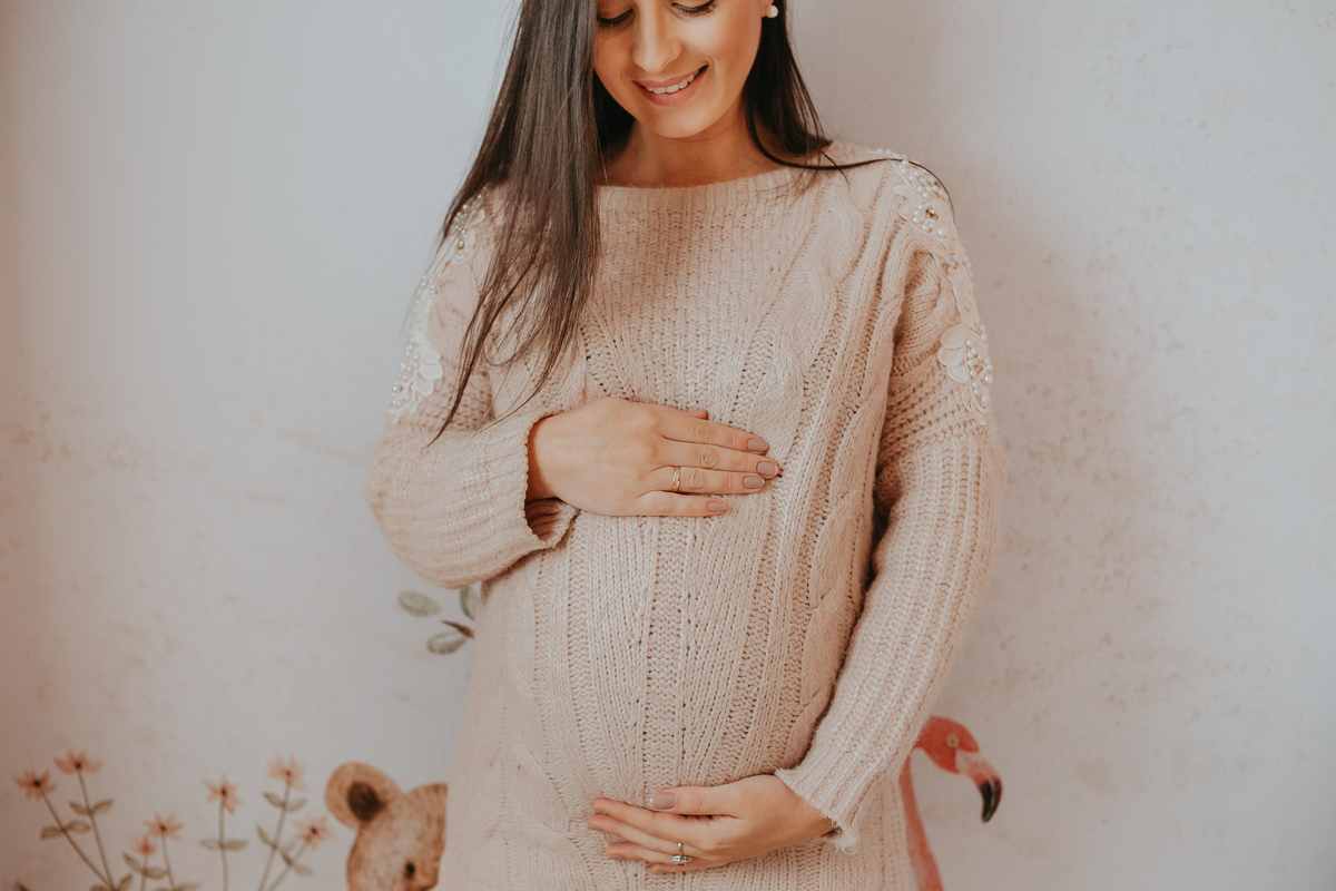 FOTÓGRAFO, GESTANTE, SESSÃO FOTOGRAFICA DE GESTANTE, GRÁVIDA, NOVO HAMBURGO, PATRICIA LOPES, SÃO LEOPOLDO, ENSAIO EM CASA
