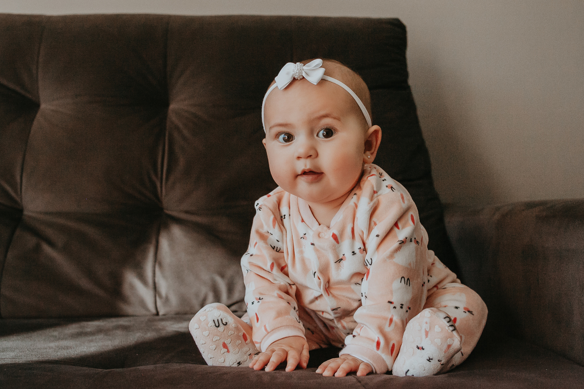 
 7 MESES, ACOMPANHAMENTO, MENINA, ACOMPANHAMENTO DO BEBÊ, BEBÊ, FAMÍLIA, ENSAIO EM CASA, ENSAIO, FOTOGRAFO DE FAMÍLIA, INFANTIL, PATRÍCIA LOPES, NOVO HAMBURGO, SÃO LEOPOLDO