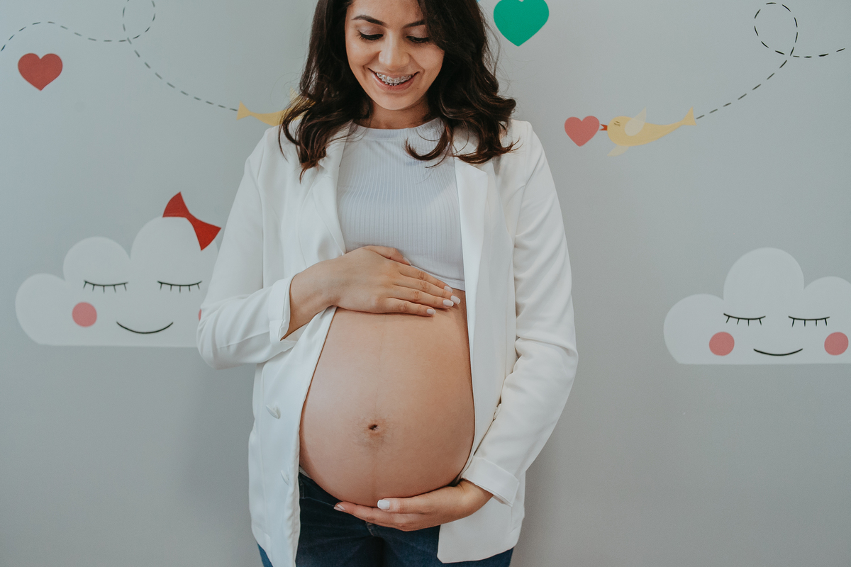 FOTÓGRAFO, GESTANTE, SESSÃO FOTOGRAFICA DE GESTANTE, GRÁVIDA, PATRICIA LOPES, SÃO LEOPOLDO, ENSAIO EM CASA, ENSAIO EM CASA