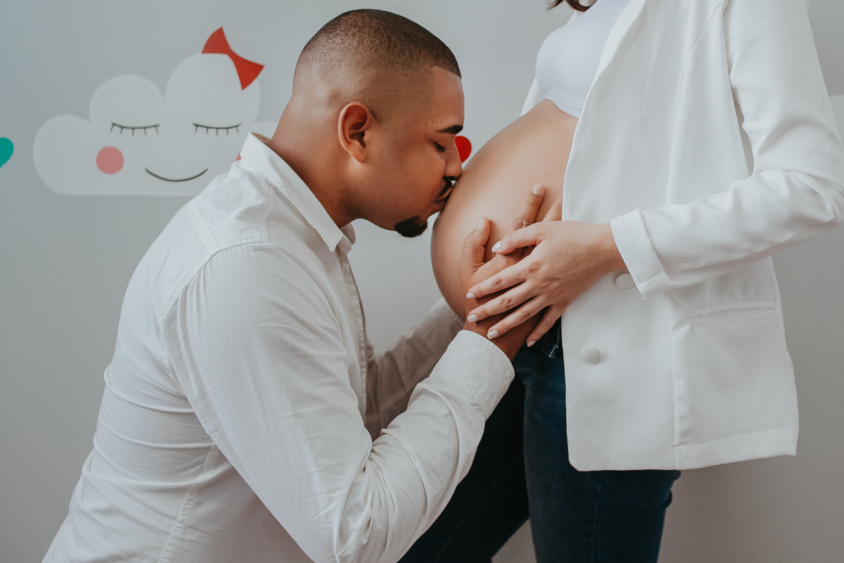 FOTÓGRAFO, GESTANTE, SESSÃO FOTOGRAFICA DE GESTANTE, GRÁVIDA, PATRICIA LOPES, SÃO LEOPOLDO, ENSAIO EM CASA, ENSAIO EM CASA