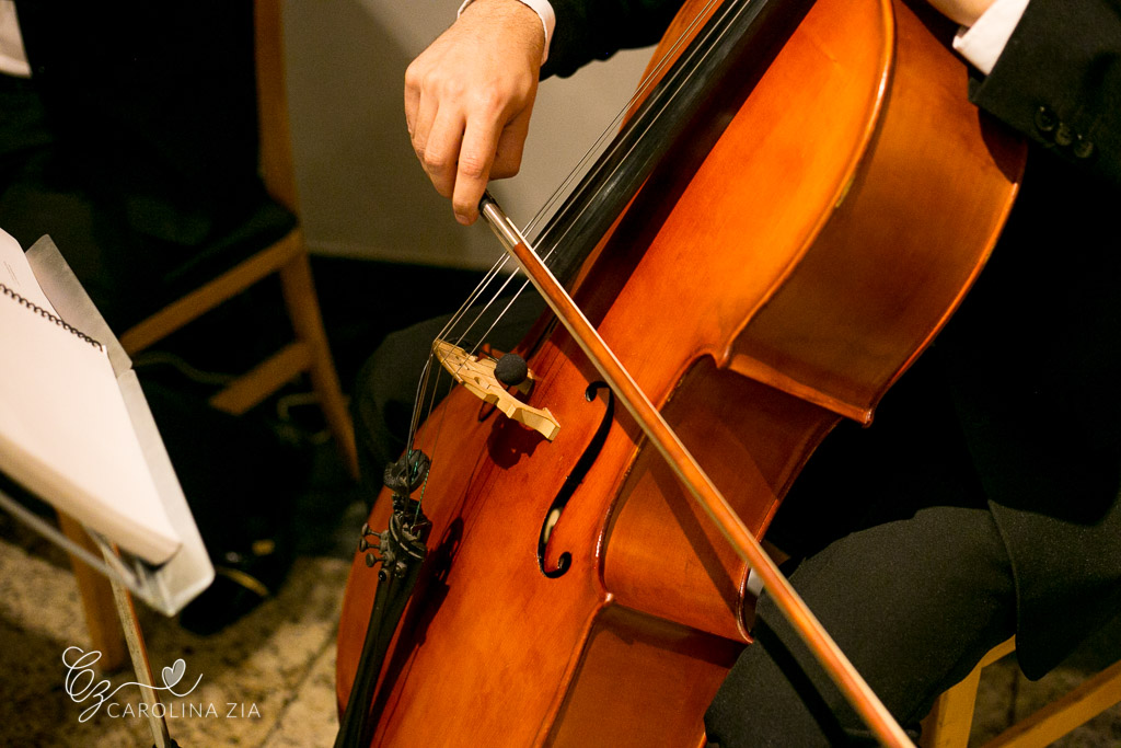 Violão Celo tocado em casamento em são Caetano do sul vivano steak