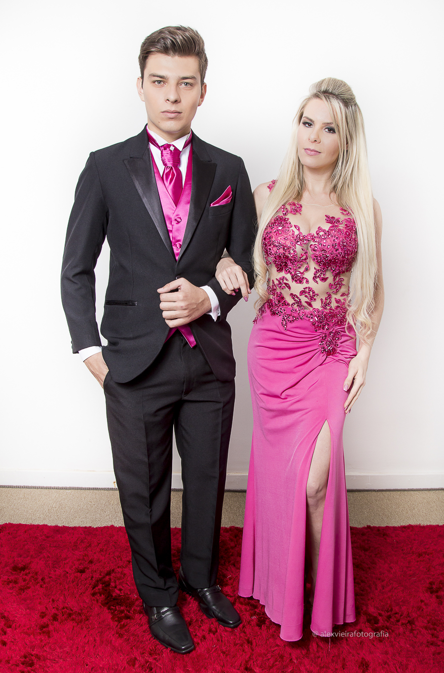 Yakara Piotto @yakarapiotto