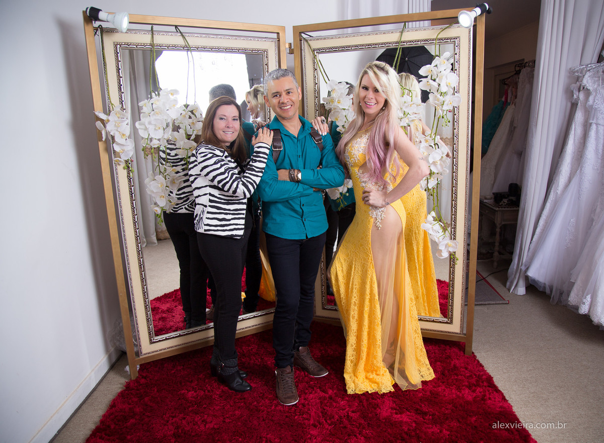 a atriz e modelo Youtuber @yakarapiotto