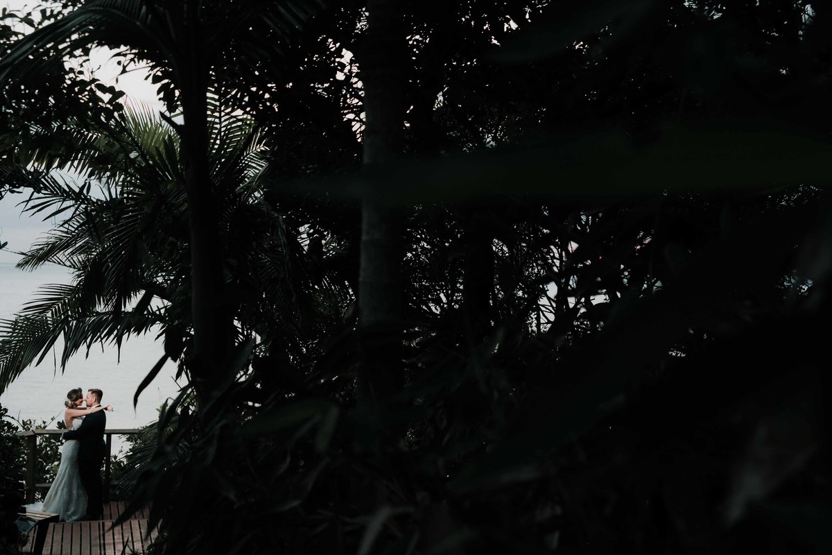 ensaio fotografico pos cerimonia dos noivos na praia