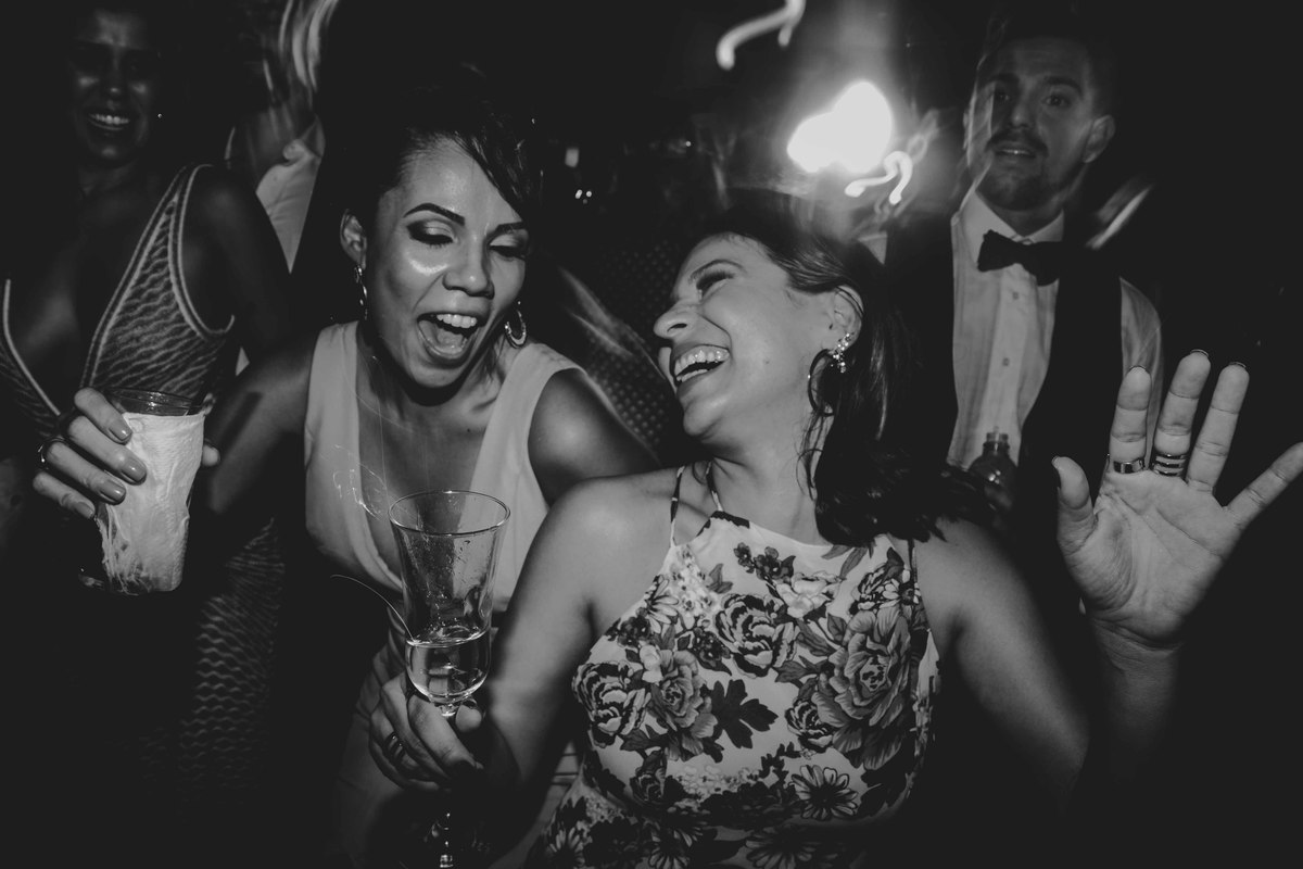 fotografia espontânea na festa do casamento por luiz mazinho