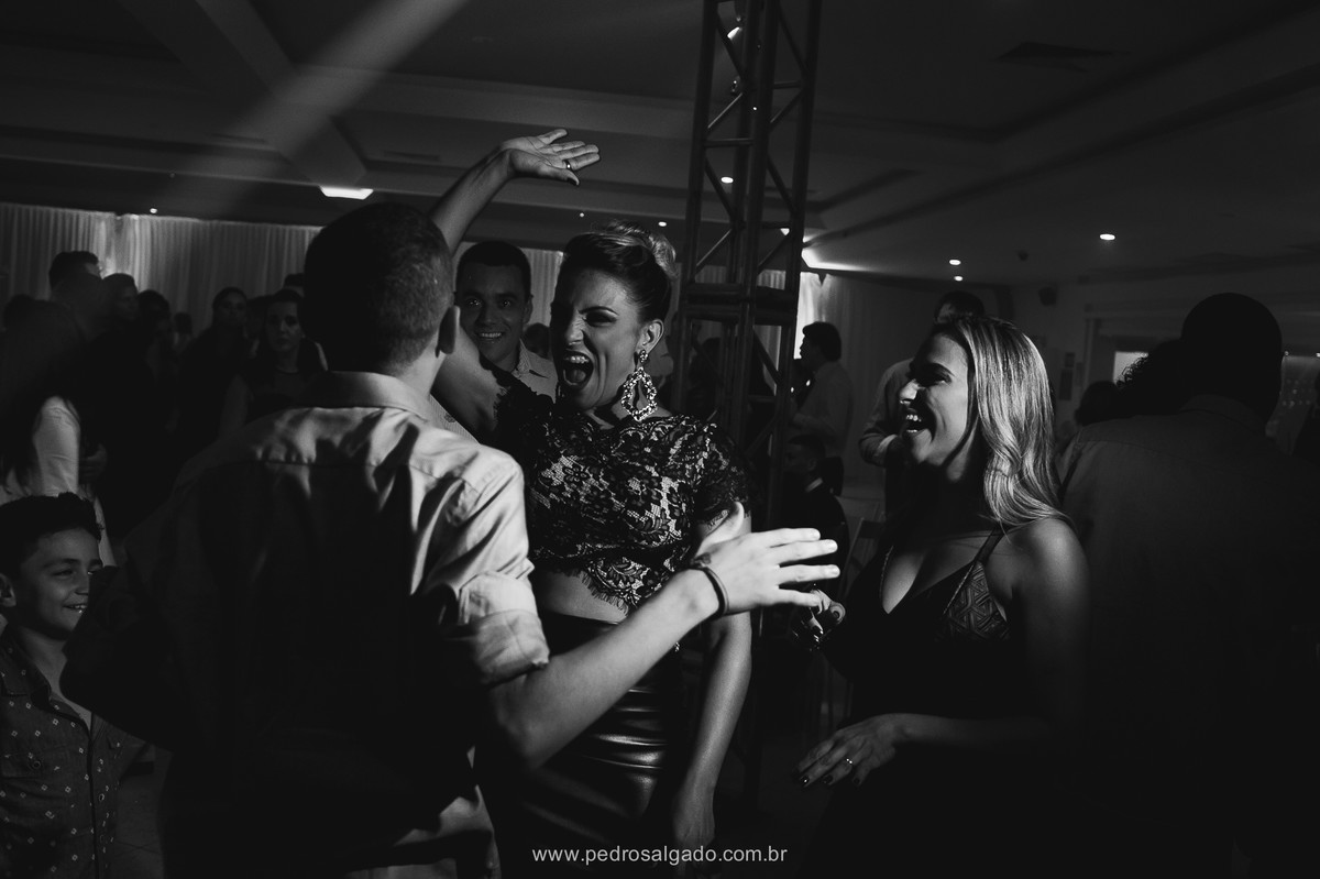 z de Fora, Dudu e Gabi, Igreja Santa Filomena e Salão Metropólitan. Teve tudo, casamento civil, making of, cerimonia e festa.