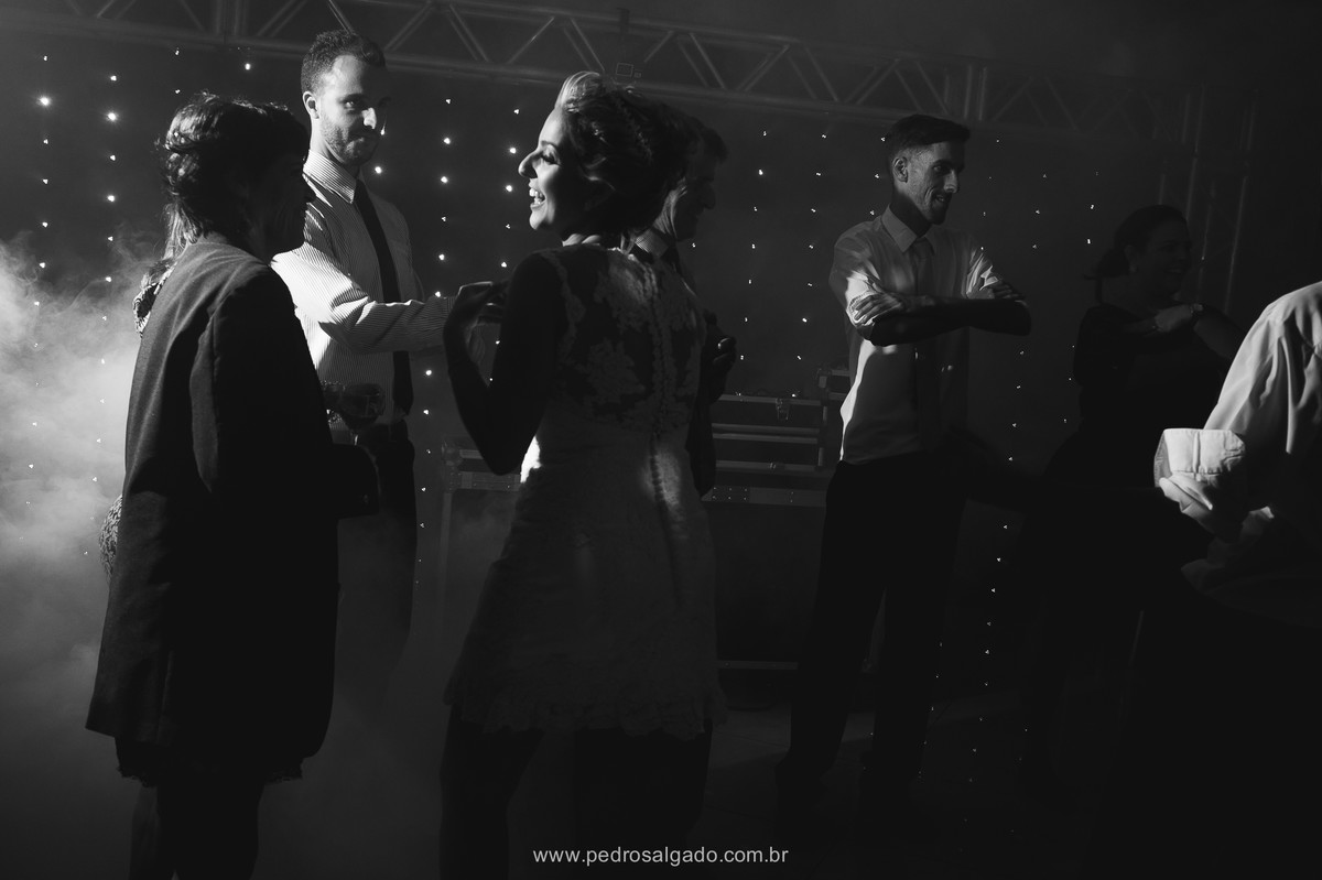 z de Fora, Dudu e Gabi, Igreja Santa Filomena e Salão Metropólitan. Teve tudo, casamento civil, making of, cerimonia e festa.