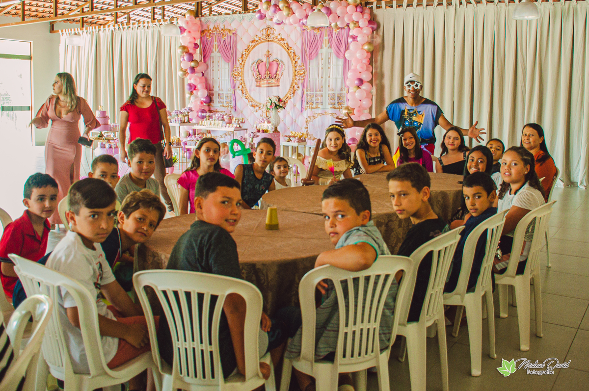 Diversão de Aniversário de 10 Anos