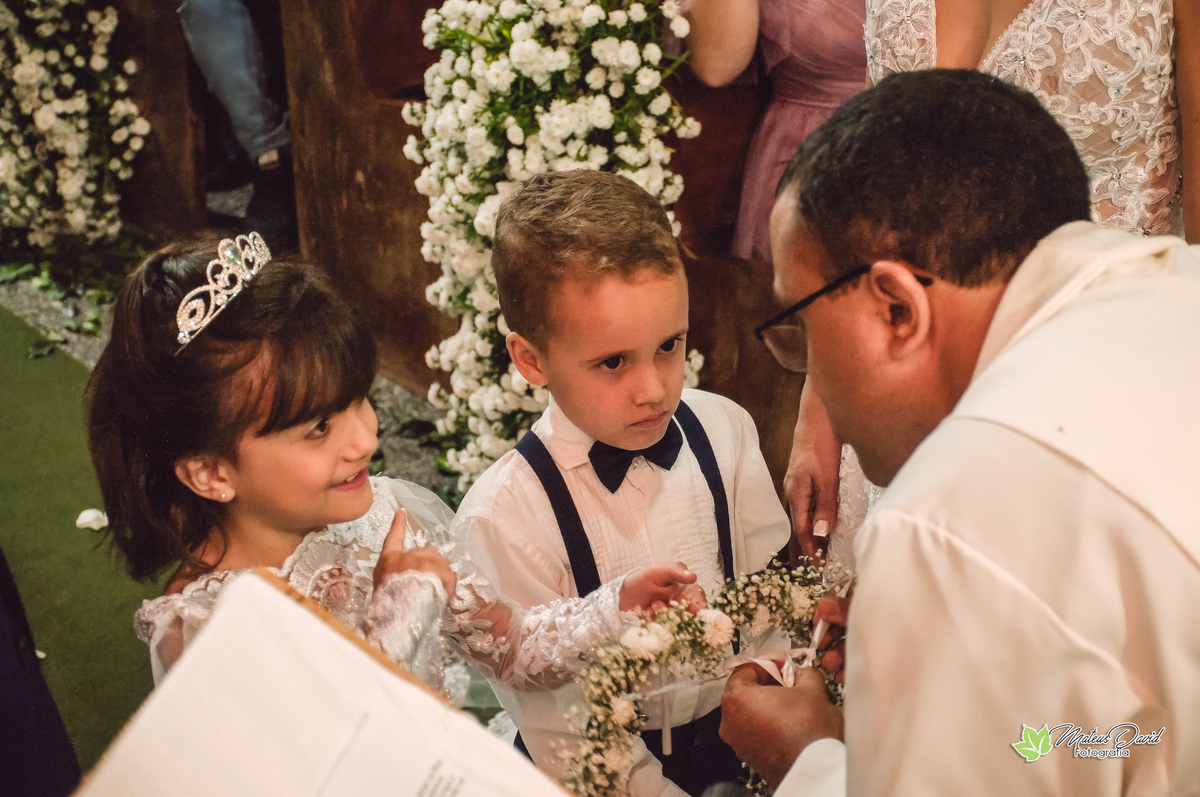 Entrega das AAdaiane e Sidney casamento cipotânea - mglianças