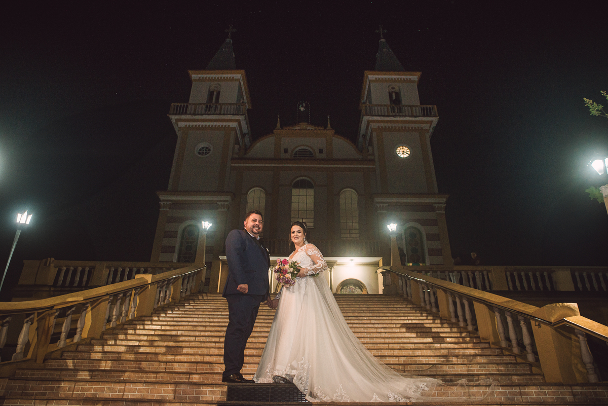 Noivos na Escada - Bruno e Raquel - Cipotânea