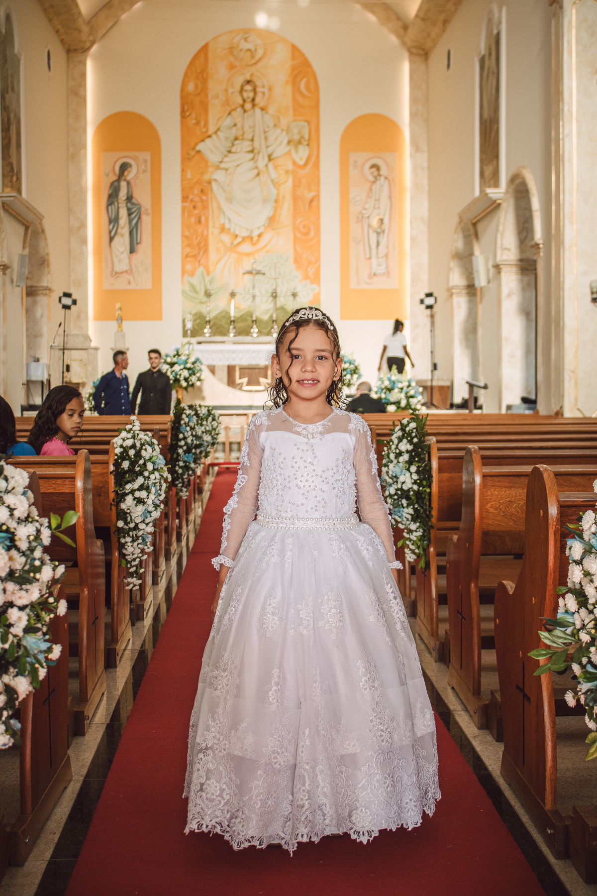 Daminha em sua pose antes do casamento