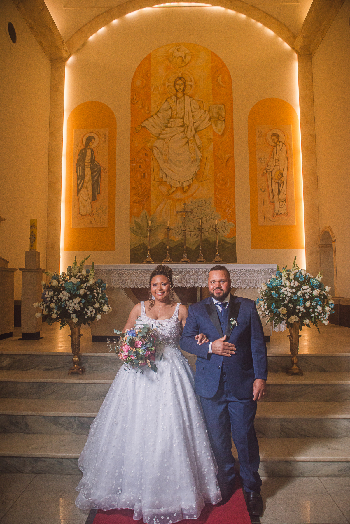 Pose dos noivos no Presbitério 