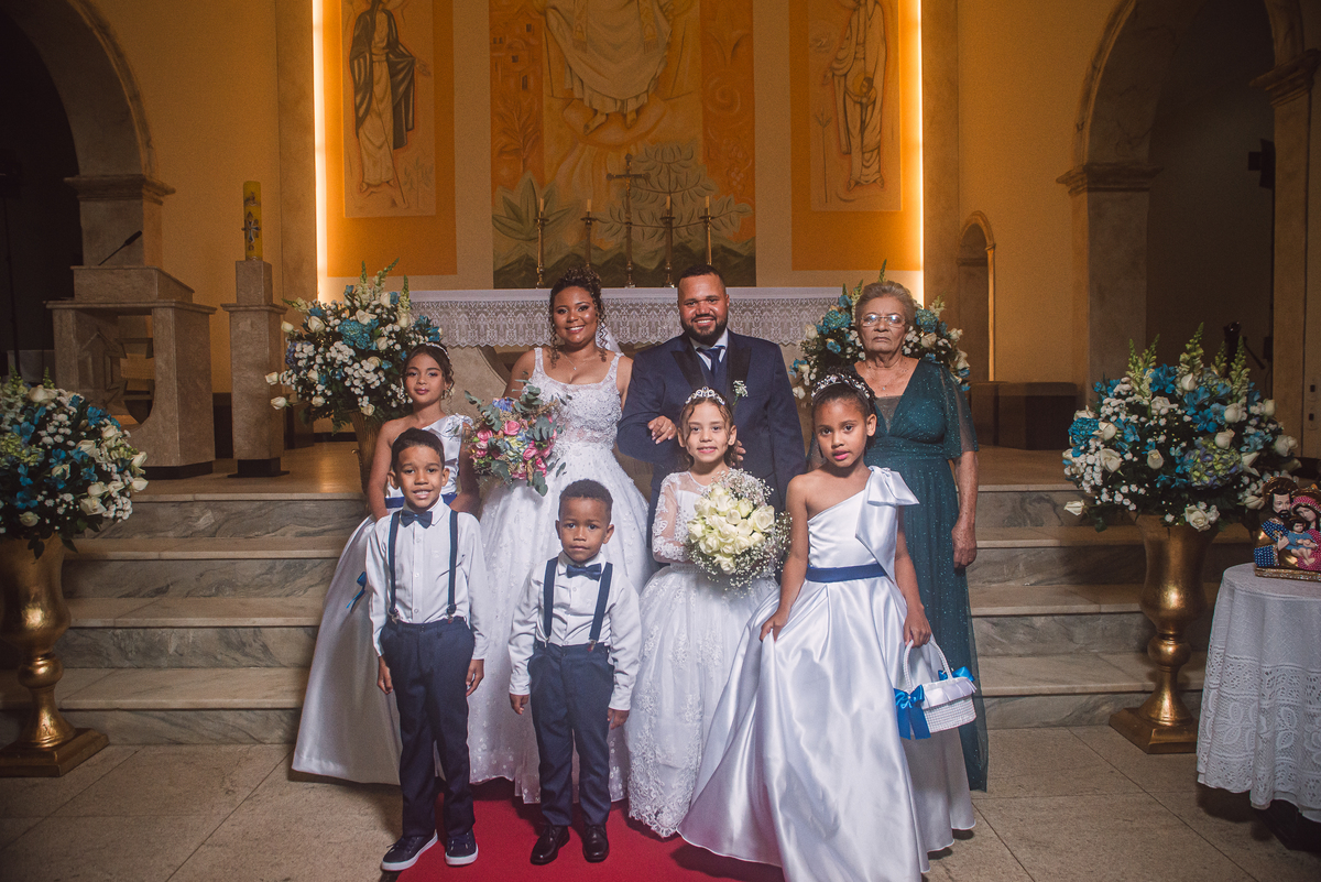 Pose dos pajens e daminhas no Presbitério 