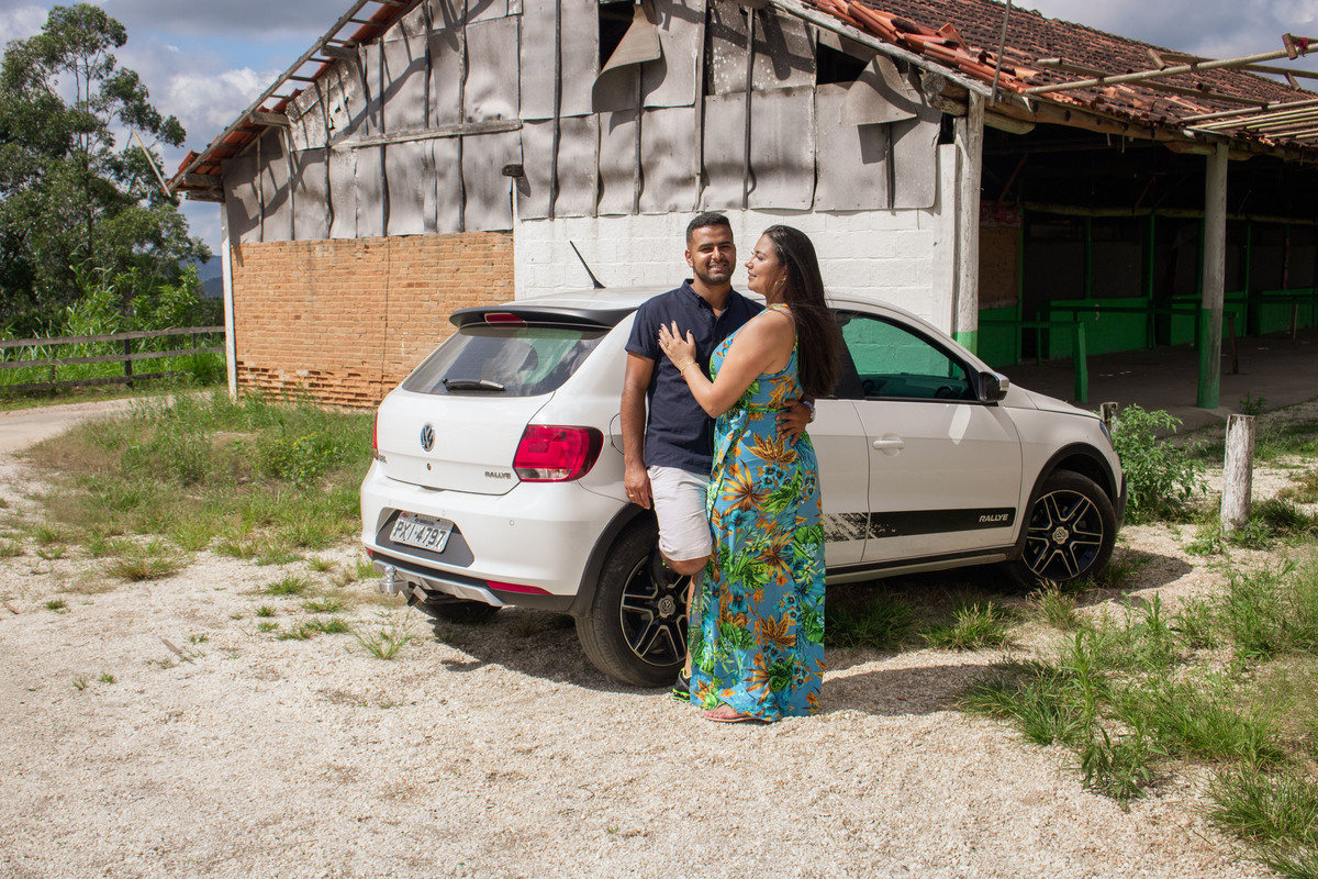 Ensaio Pré Wedding Suzana e Rafael no carro