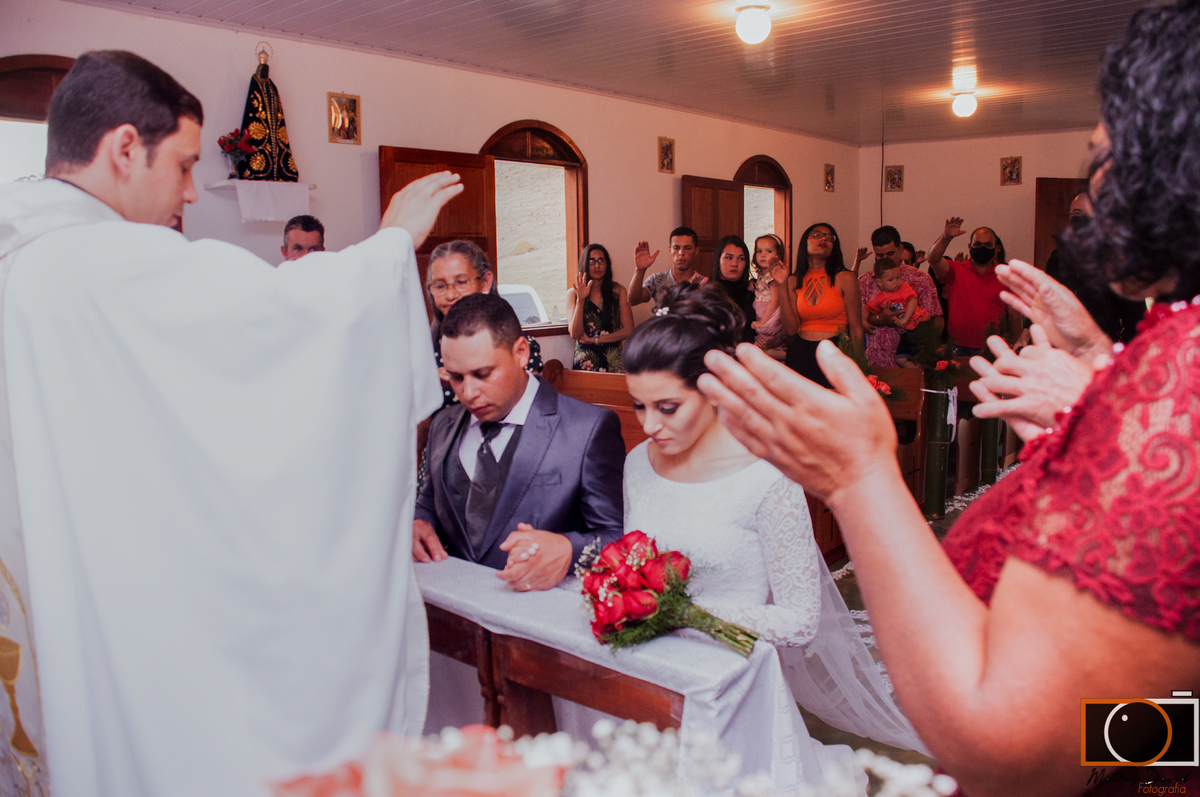 Casamento de Caroline e Adilson benção nupcial familia