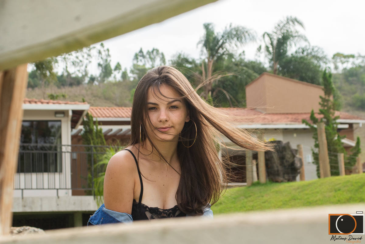 Raissa 15 Anos cabelos ao vento