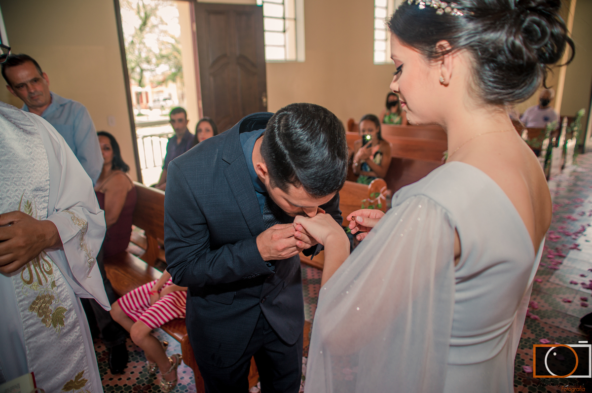 Diego e Fátima casamento Diego beija mão de Fátima