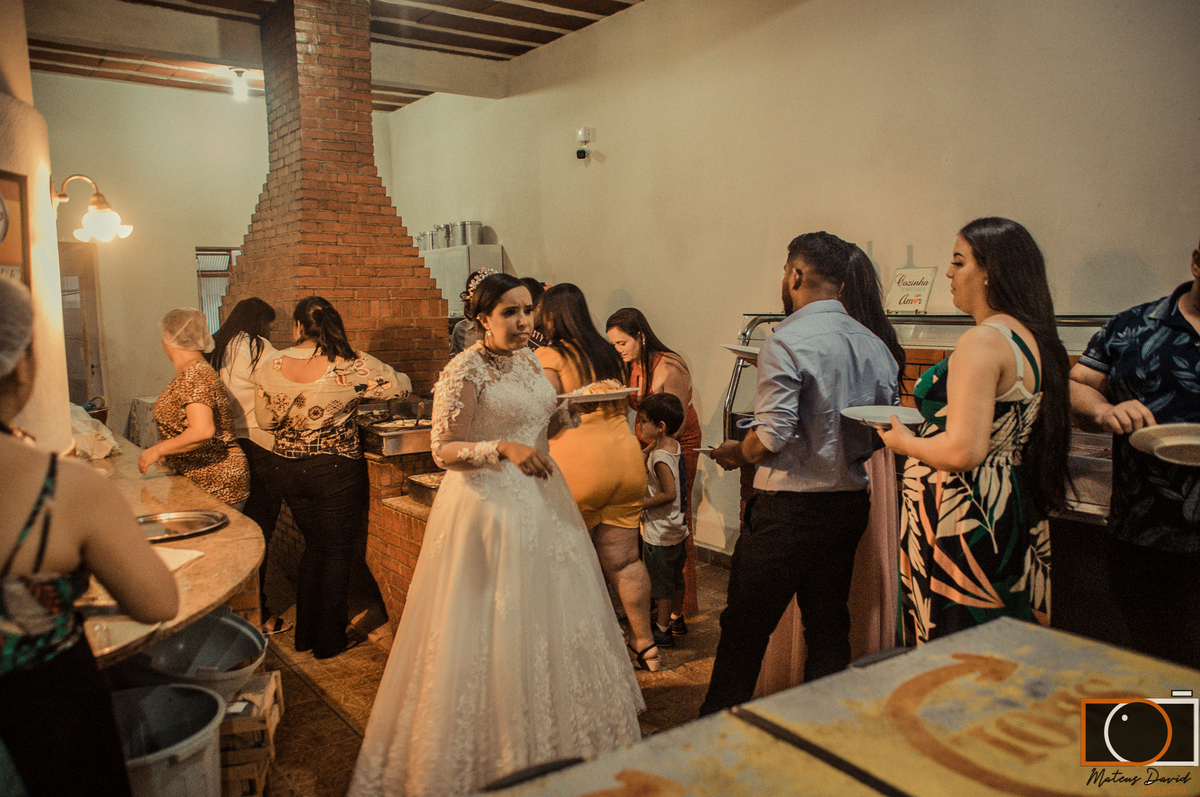 Casamento Magaiver e Felícia jantar com convidados
