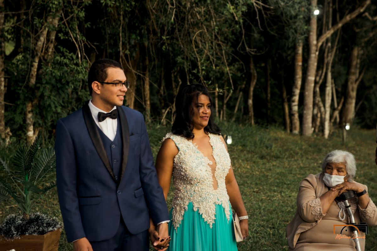 casamento intimista Lucas e Querem Barbacena MG noivo à espera