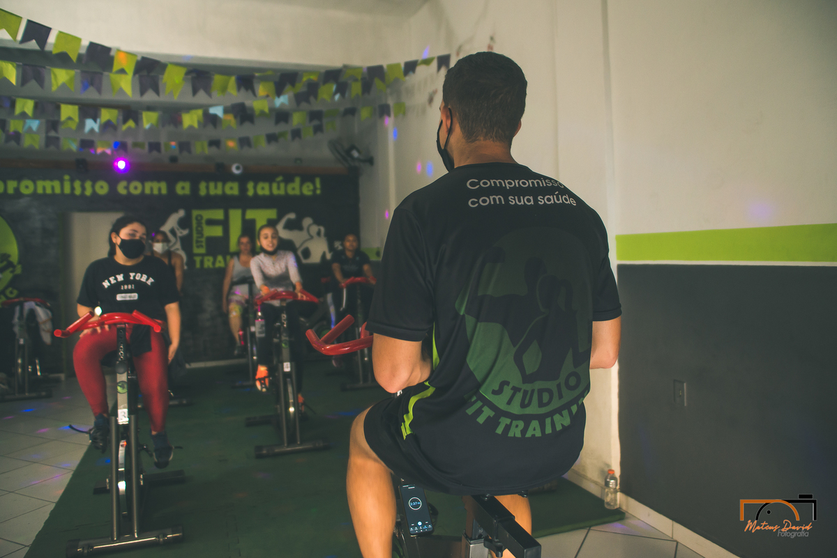 Aula Spinning e Zumba - Stúdio Fit Training - Alto Rio Doce - MG 