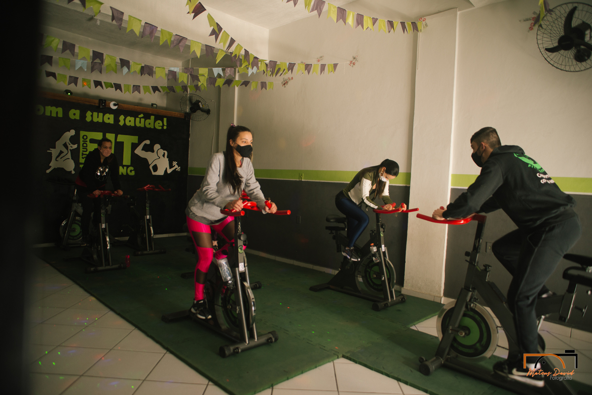 Aula Spinning e Zumba - Stúdio Fit Training - Alto Rio Doce - MG 