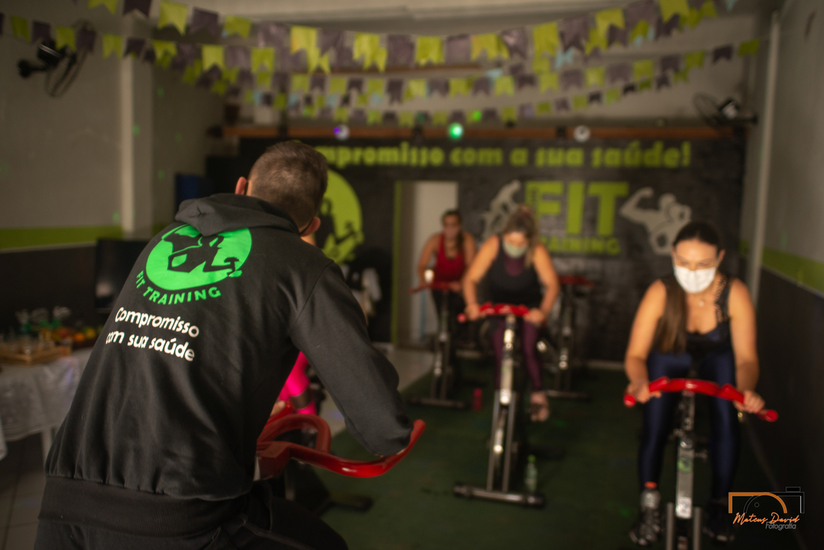 Aula Spinning e Zumba - Stúdio Fit Training - Alto Rio Doce - MG 