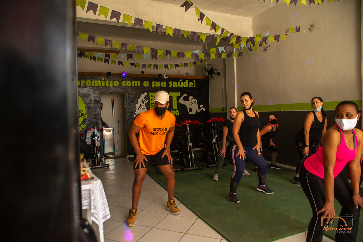 Aula Spinning e Zumba - Stúdio Fit Training - Alto Rio Doce - MG 