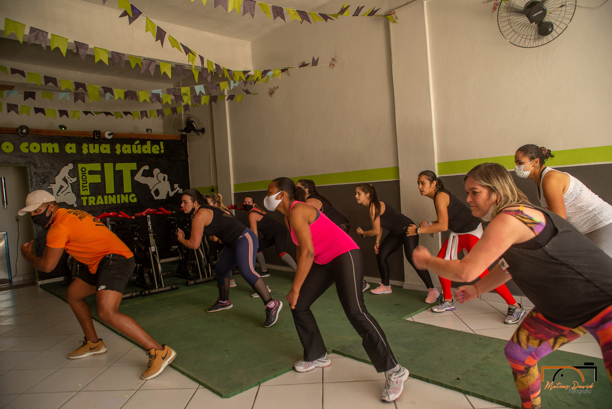Aula Spinning e Zumba - Stúdio Fit Training - Alto Rio Doce - MG 