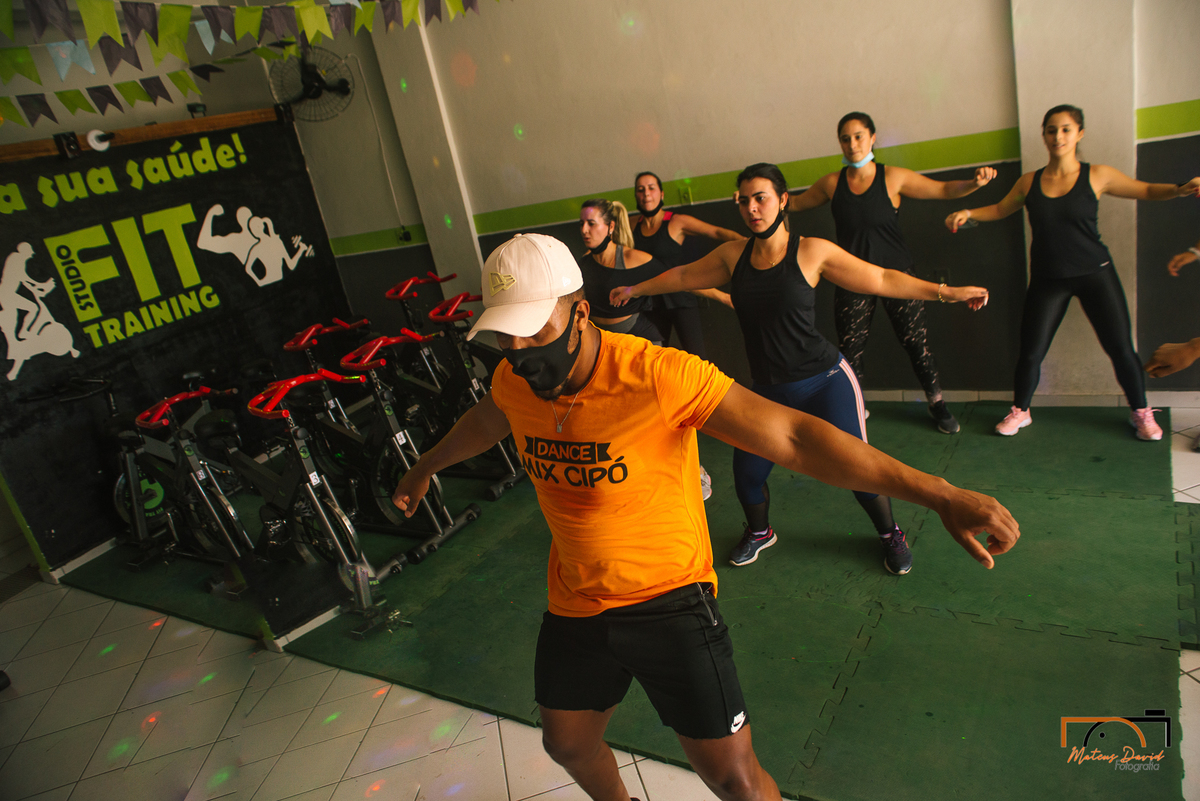 Aula Spinning e Zumba - Stúdio Fit Training - Alto Rio Doce - MG 
