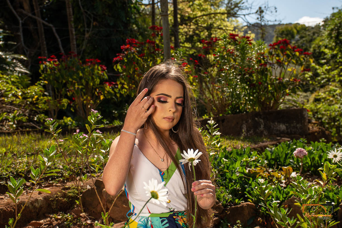 Ensaio externo de Jaqueline de 15 anos debutante alto rio doce mg