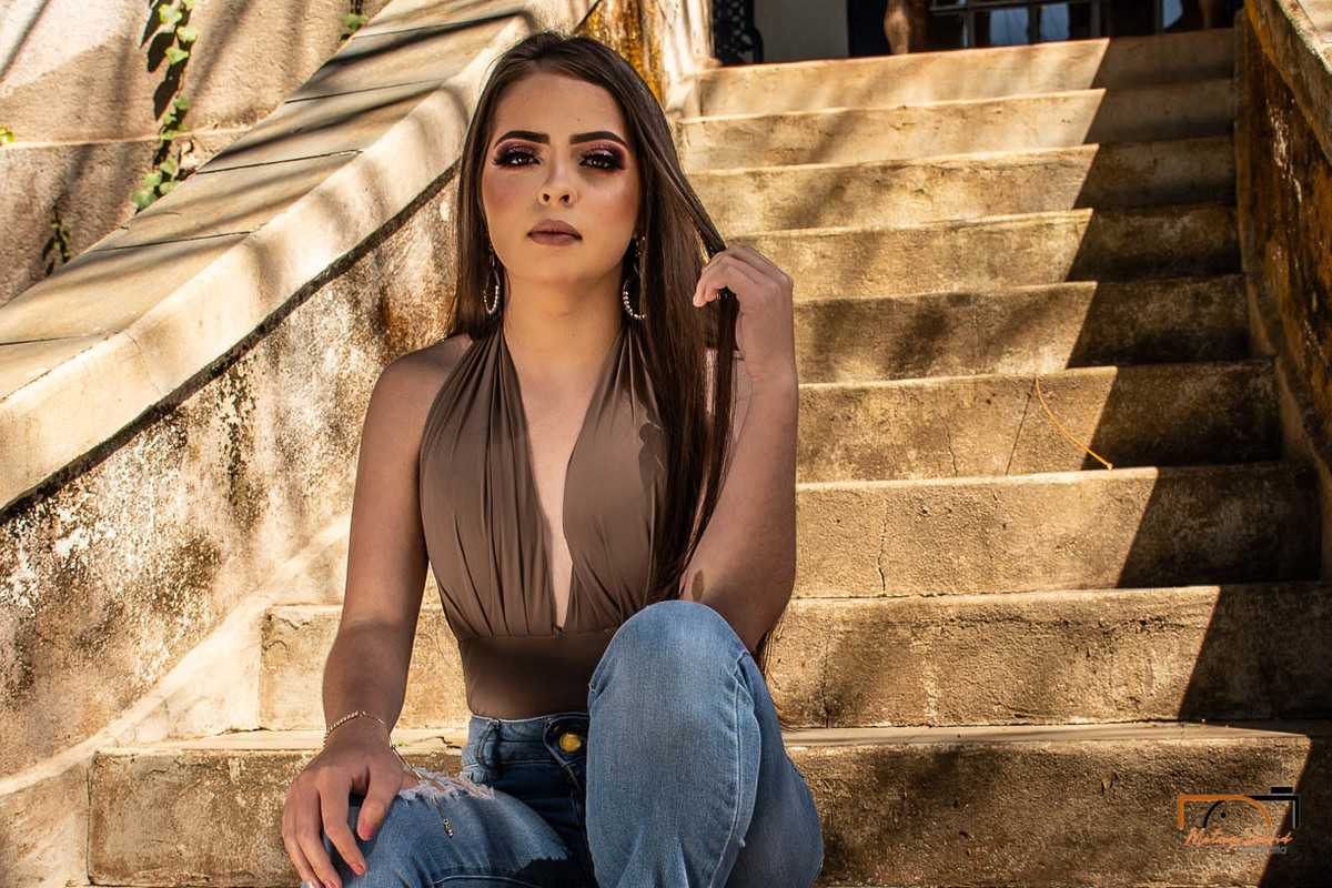 Ensaio externo de Jaqueline de 15 anos debutante alto rio doce mg