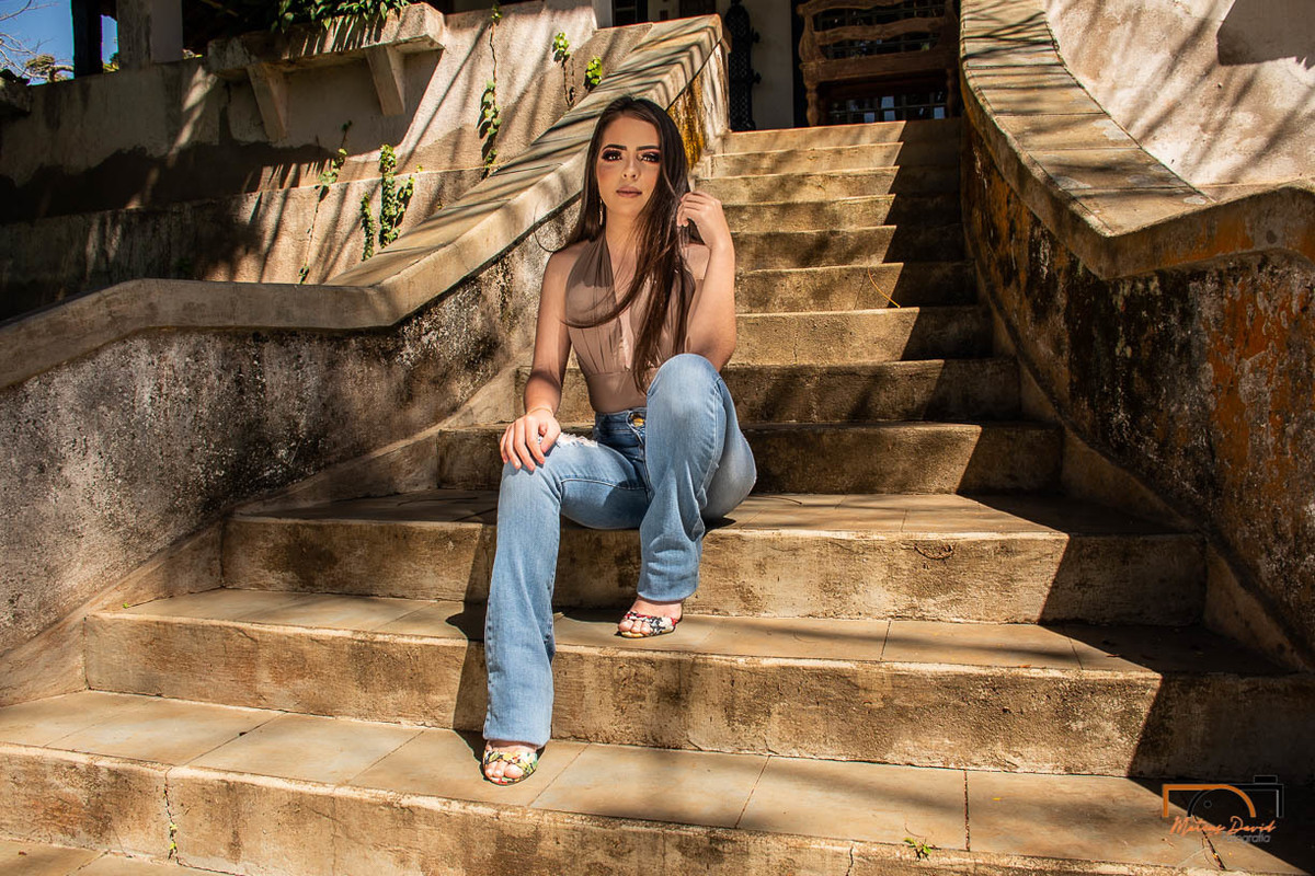 Ensaio externo de Jaqueline de 15 anos debutante alto rio doce mg