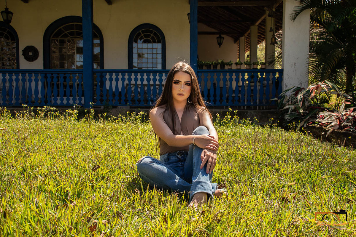 Ensaio externo de Jaqueline de 15 anos debutante alto rio doce mg