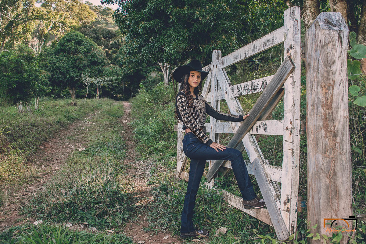 Ensaio Country de 15 anos de Edlayne em Alto Rio Doce MG