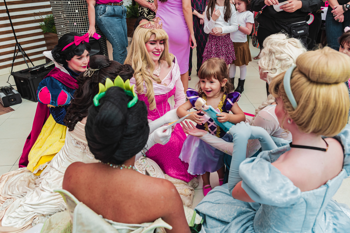 Gabriela 3 anos / Rapunzel / Ilha do Tesouro