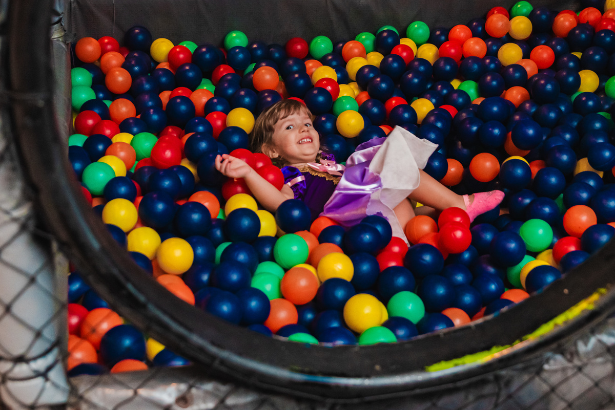 Gabriela 3 anos / Rapunzel / Ilha do Tesouro