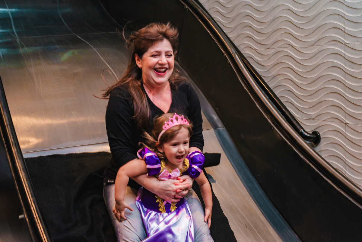 Gabriela 3 anos / Rapunzel / Ilha do Tesouro