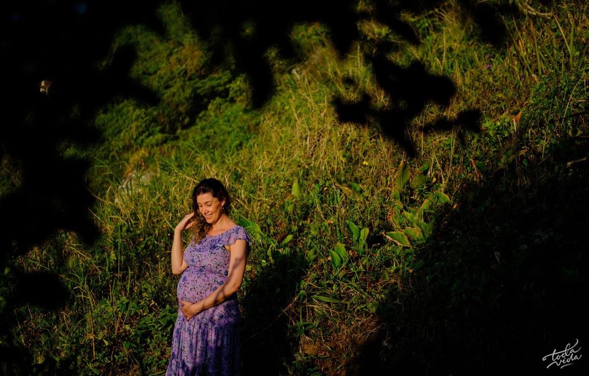 registro da gravida Nadia em sessão fotográfica gestante na Ilha da Magia
