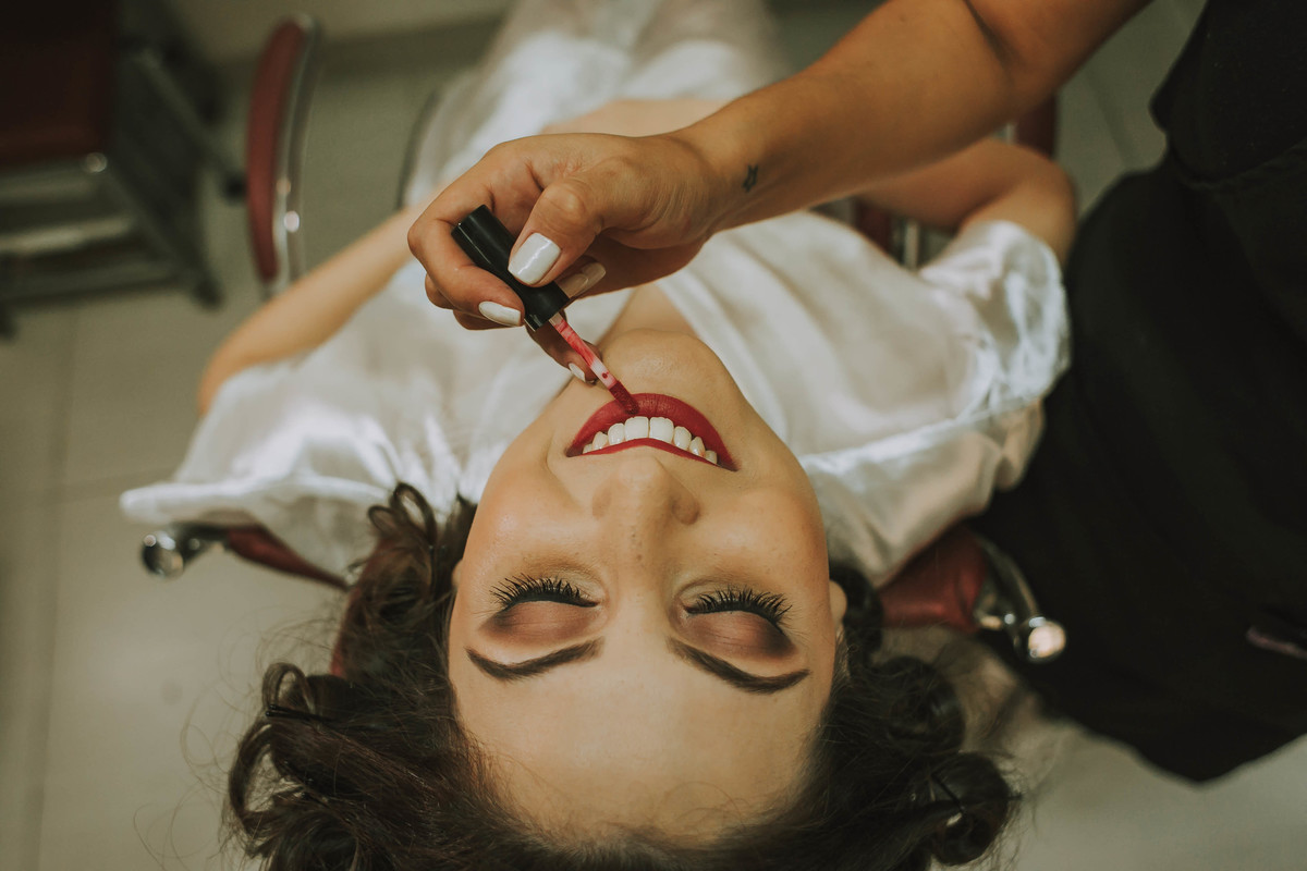 Making of da Noiva 2019 Casamento 2020 almadden fotografia batom vermelho