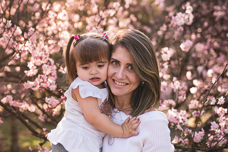 book fotográfico, book de família, ensaio no parque, cerejeiras, blossom tree