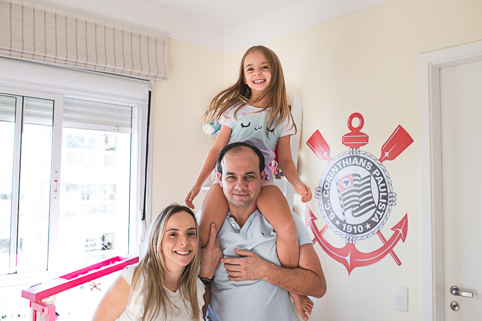 família brincando, quartinho de menina, lifestyle, arquitetura