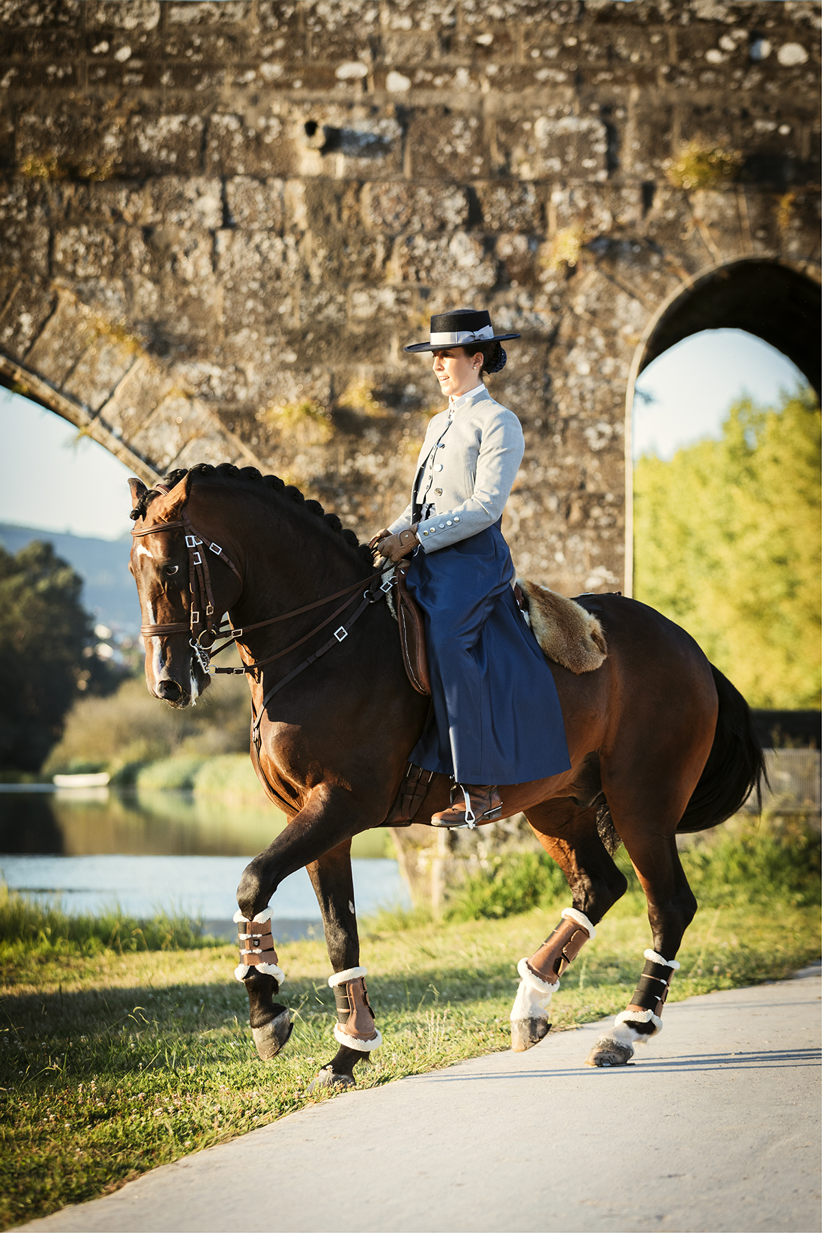 lusitano_carloshernani_filipacarneiro_norequestre_licor