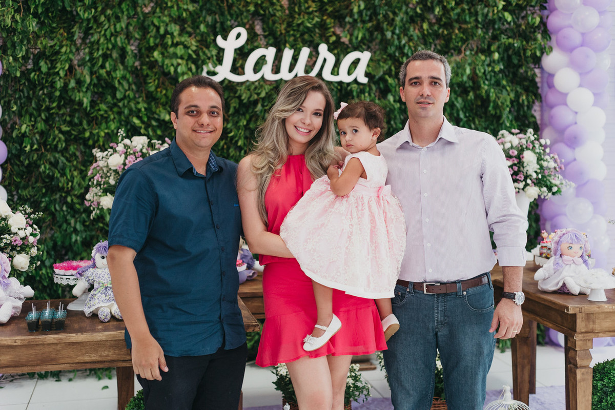 Laura 2 aninhos