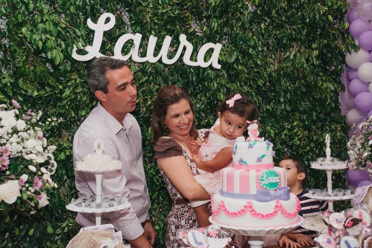 Laura 2 aninhos