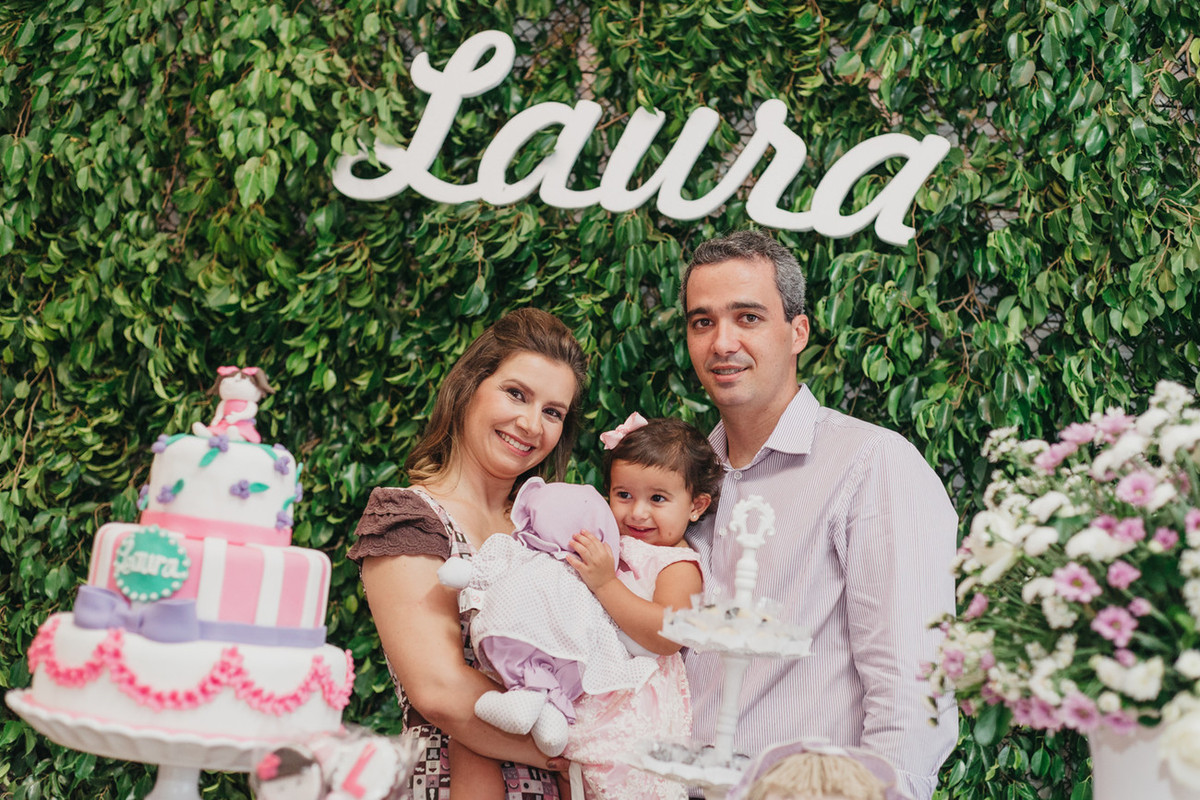 Laura 2 aninhos