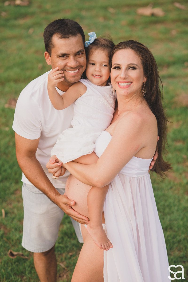 Carol + Alessandro + irmãzinha Beatriz a espera de Bernardo