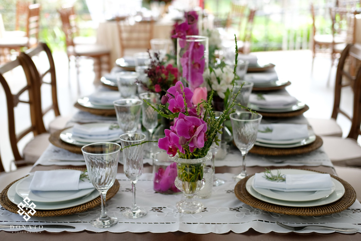 Detalhes da mesa da Decoração feita pala Florearte.